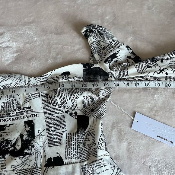 NWT Reformation Mochi Dress in Climate Newsprint - Picture 11 of 14